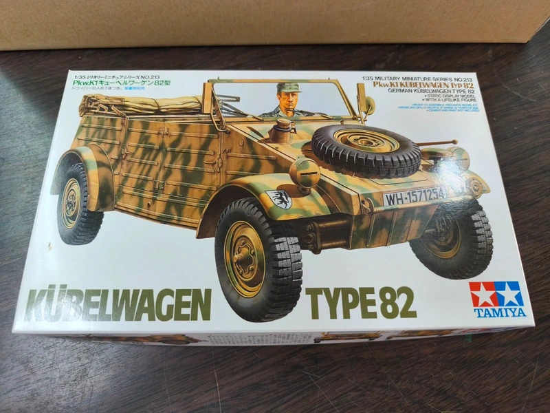 Modellino militare German Kübelwagen Type 8 1/352