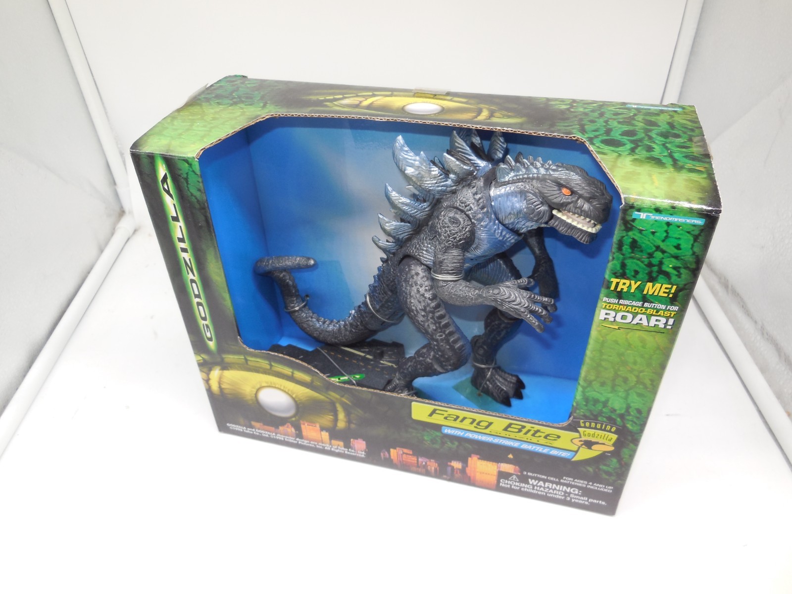 S8 GODZILLA 1998 TRENDMASTERS FANG BITE ACTION FIGURE *NUOVO*