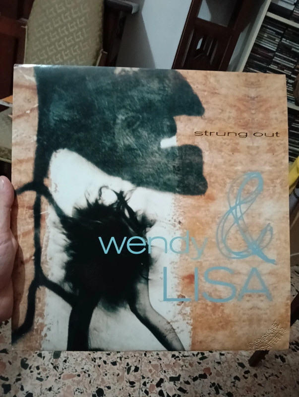 Vinile 12" Wendy & Lisa - Strung Out