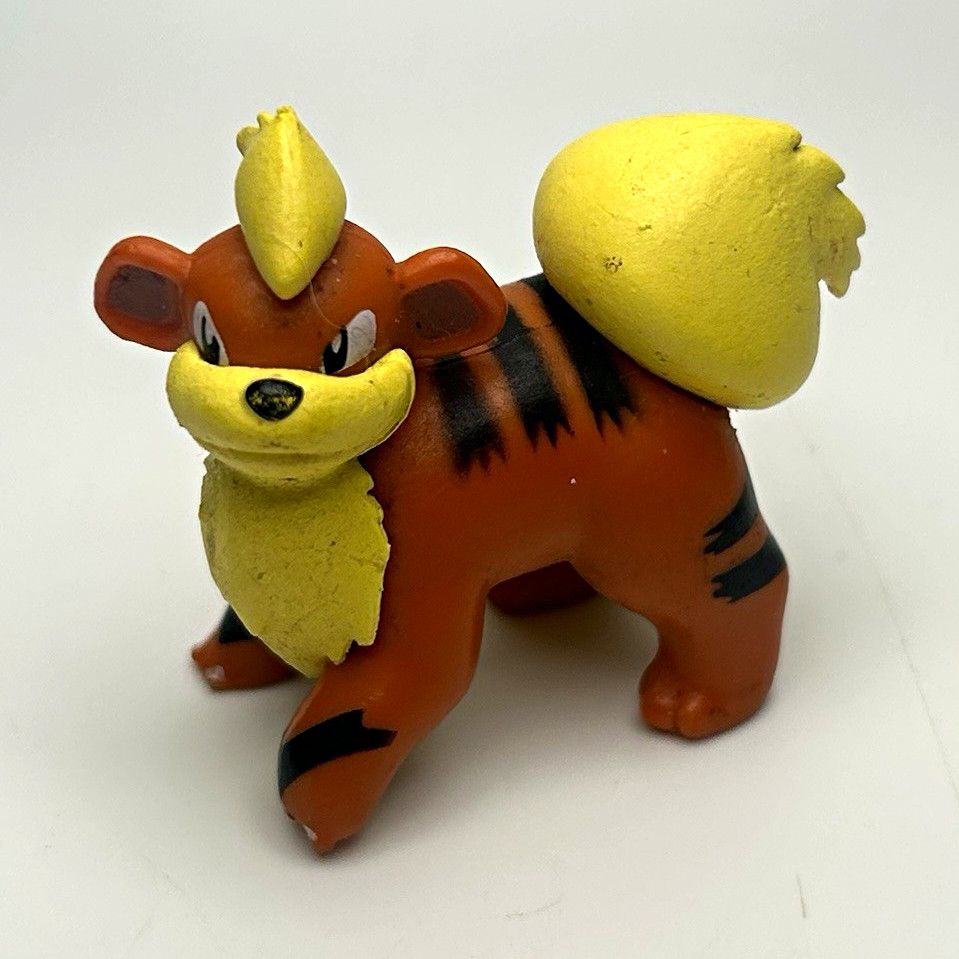 Nintendo Pokémon Growlithe 2" PVC Mini Figure Toy Wicked Cool Toys