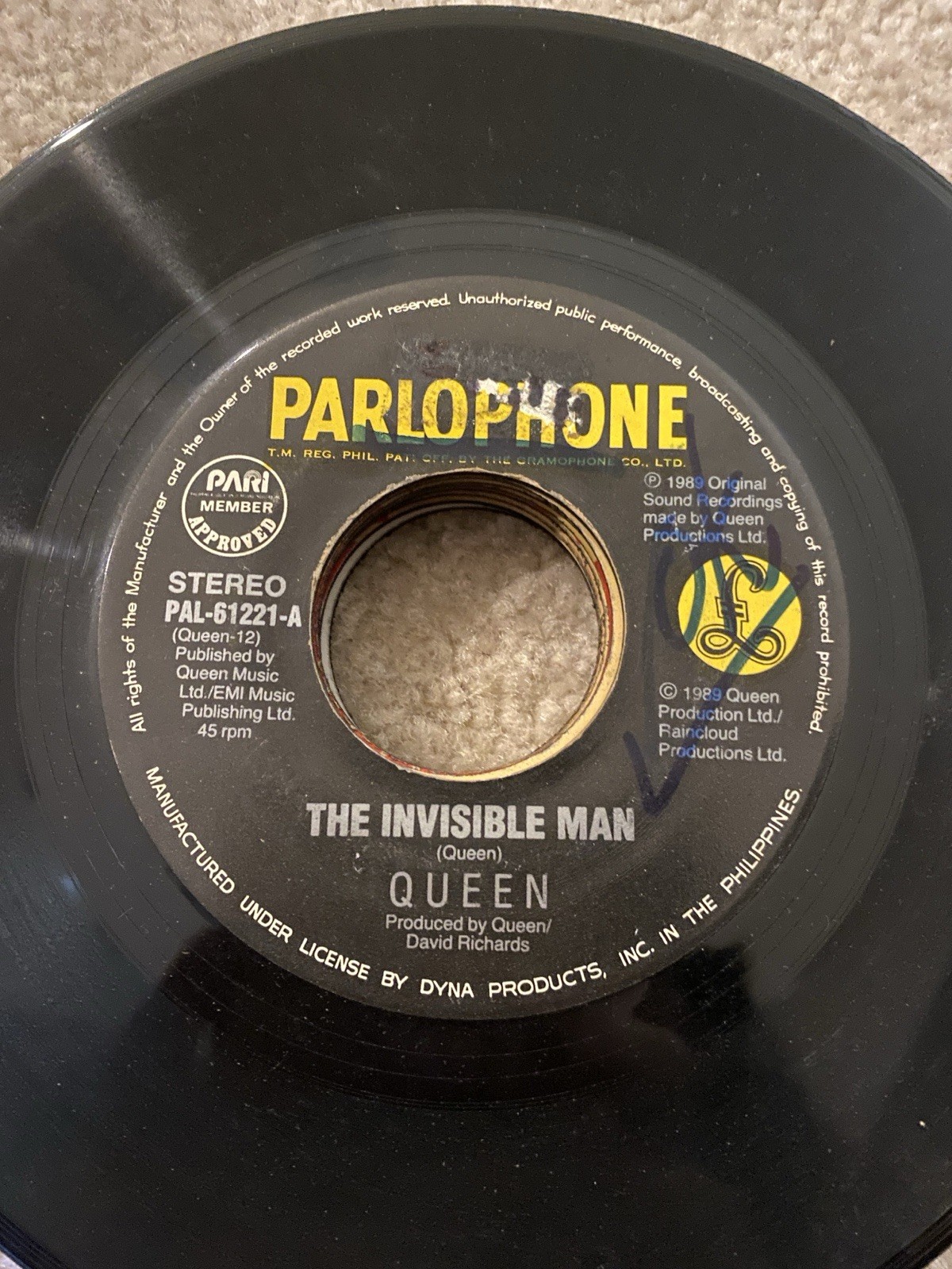 Queen 45 rpm Philippines 7" The Invisible Man