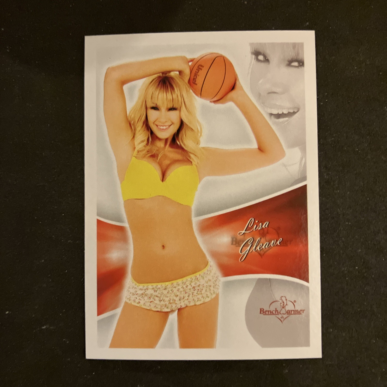 2013 Bench Warmer Bubble Gum   - #6 - Lisa Gleave