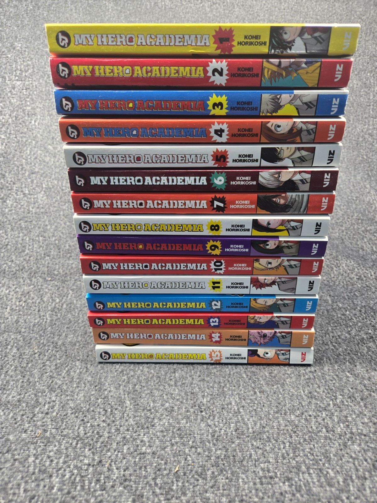 Lotto manga My Hero Academia #'s 1-15