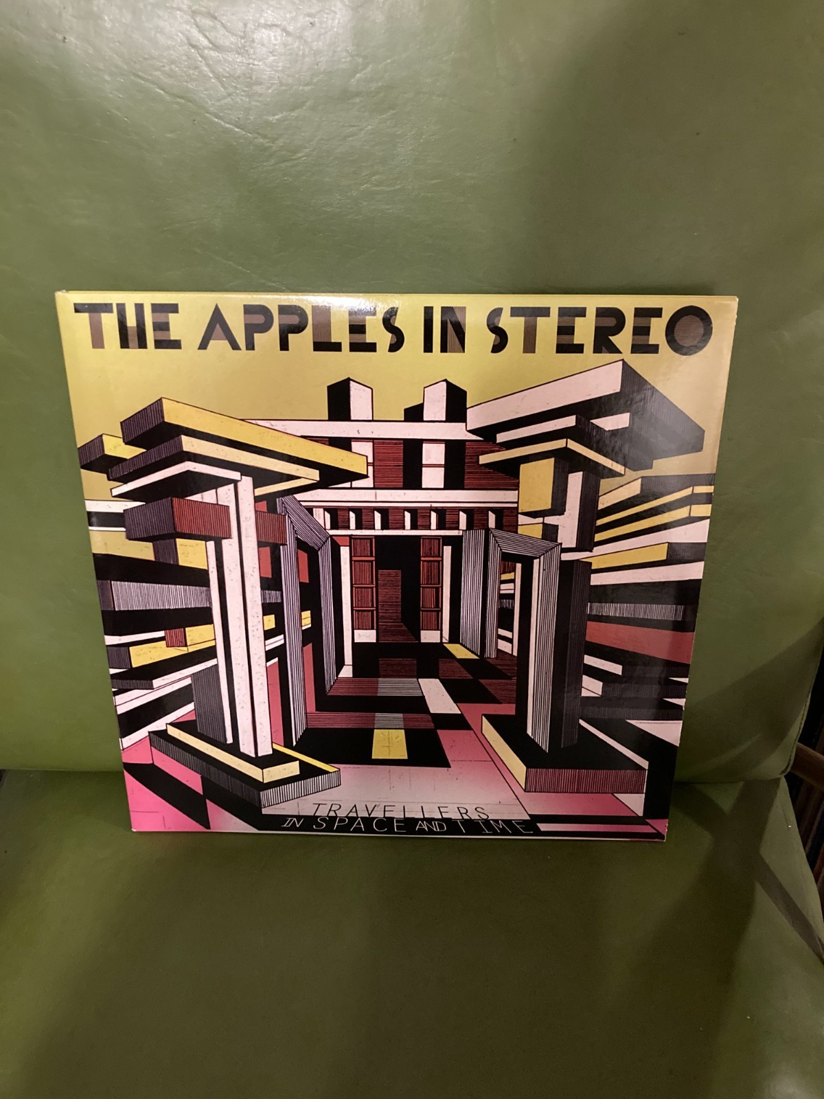APPLES IN STEREO - Travellers in Space and Time 2LP Vinyl With Poster EX Rare!