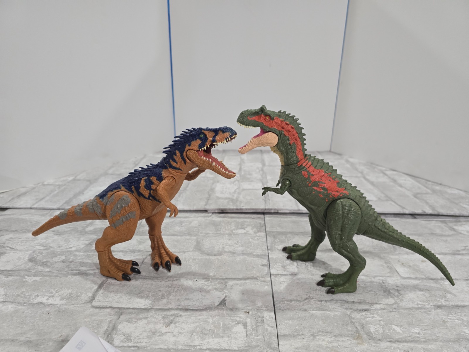 Jurassic World Dino Rivals Primal Meekerorum Albertosaurus Massive Biters VIDEO