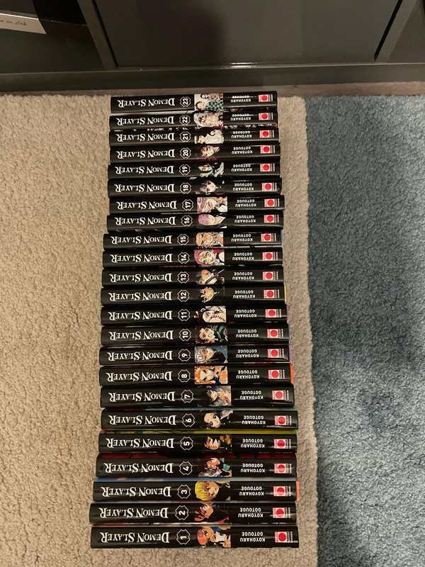 Lot de 23 BD Démon  Slayer