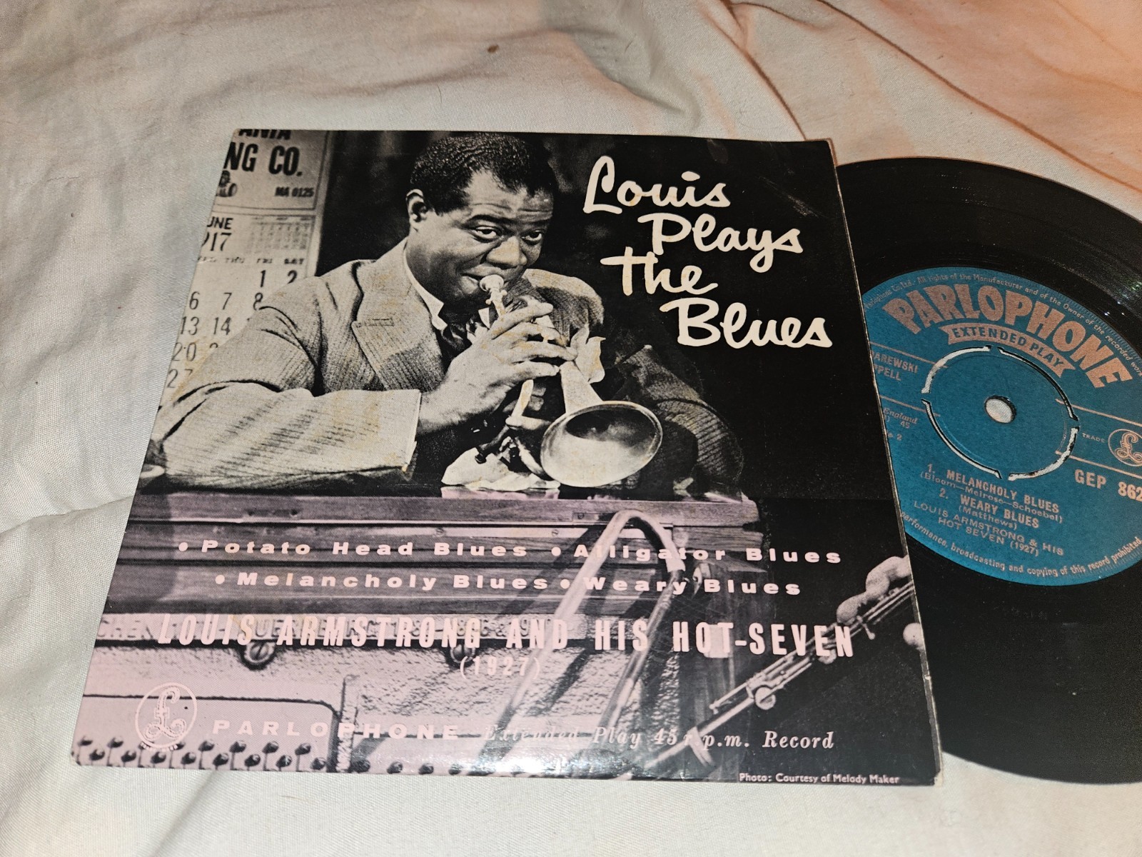 LOUIS ARMSTRONG & HIS HOT-SEVEN -LOUIS PLAYS THE BLUES - UK 7" P/s EP -Ex+/Ex