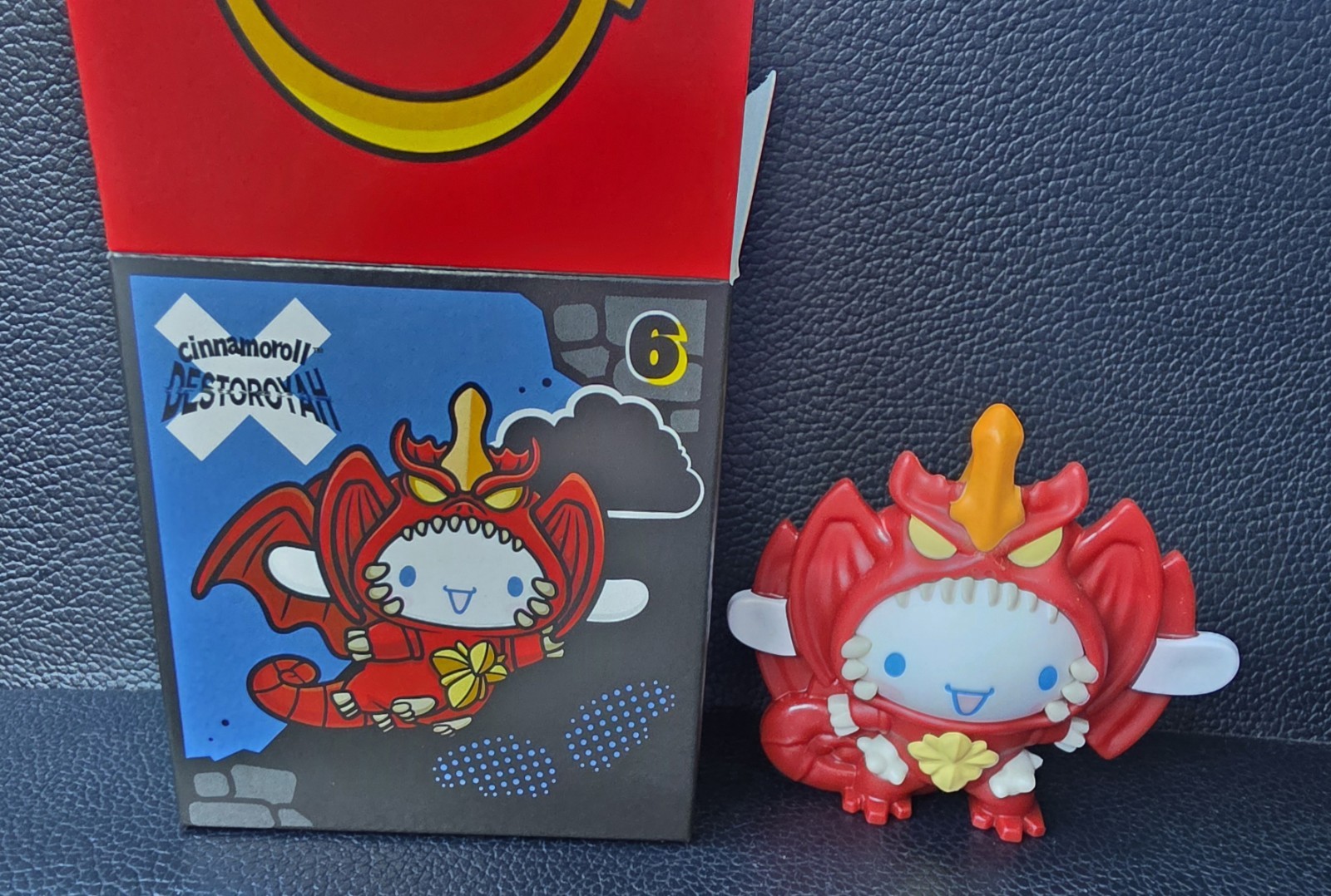 McDonald's Hello Kitty Friends Cinnamonroll X Destoroyah 6 Sanrio Giocattolo Happy Meal