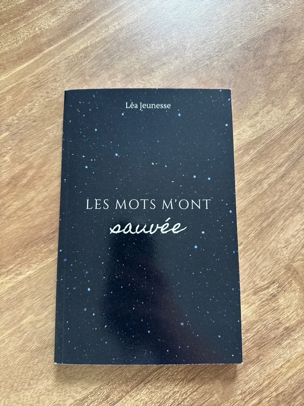 Livre « Les mots m’ont sauvée » de Léa Jeunesse