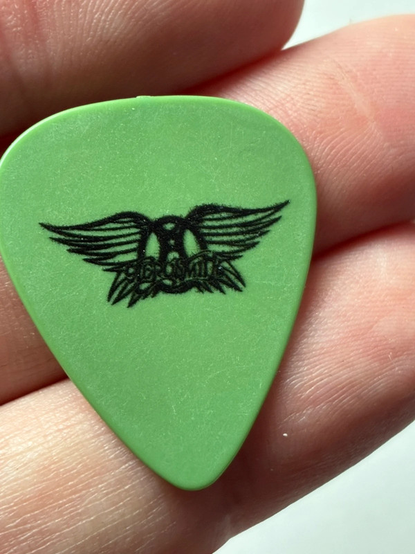 Vintage 90’s aerosmith guitarpick joe perry mediator plectrum