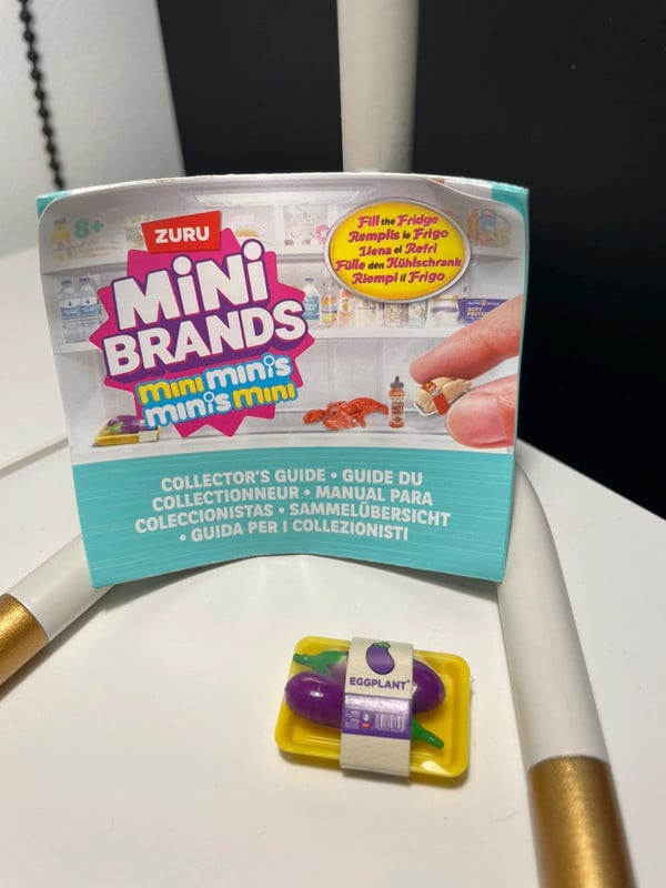 Mini Brands Fill the Fridge Berenjena