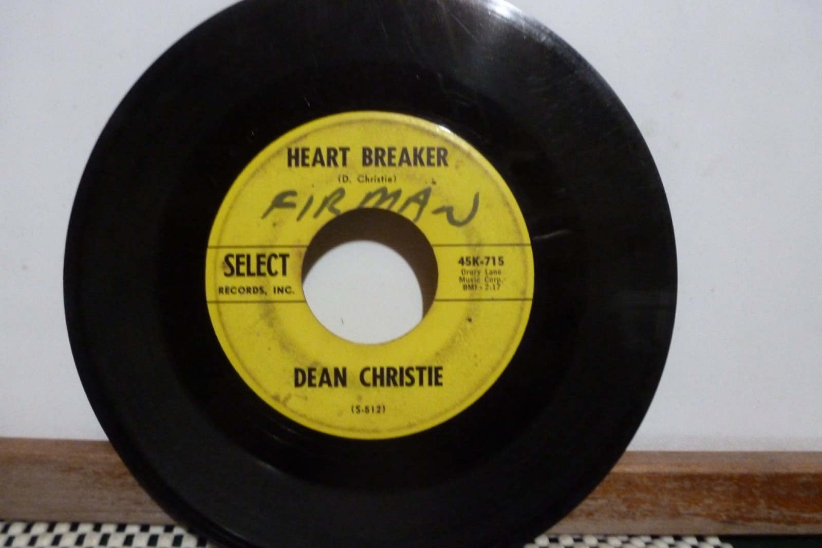 DEAN CHRISTIE. I'M A LOSER & HERT BREAKER.    VG. BOPPER. .       45