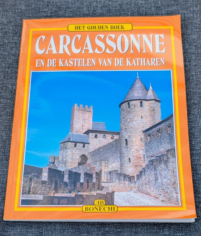 Carcassonne en de kastelen van de Katharen