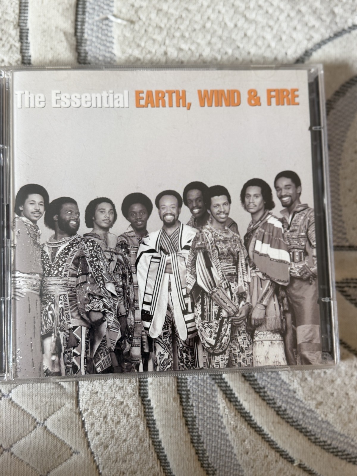 Earth Wind & Fire - The Essential Earth Wind & Fire CD