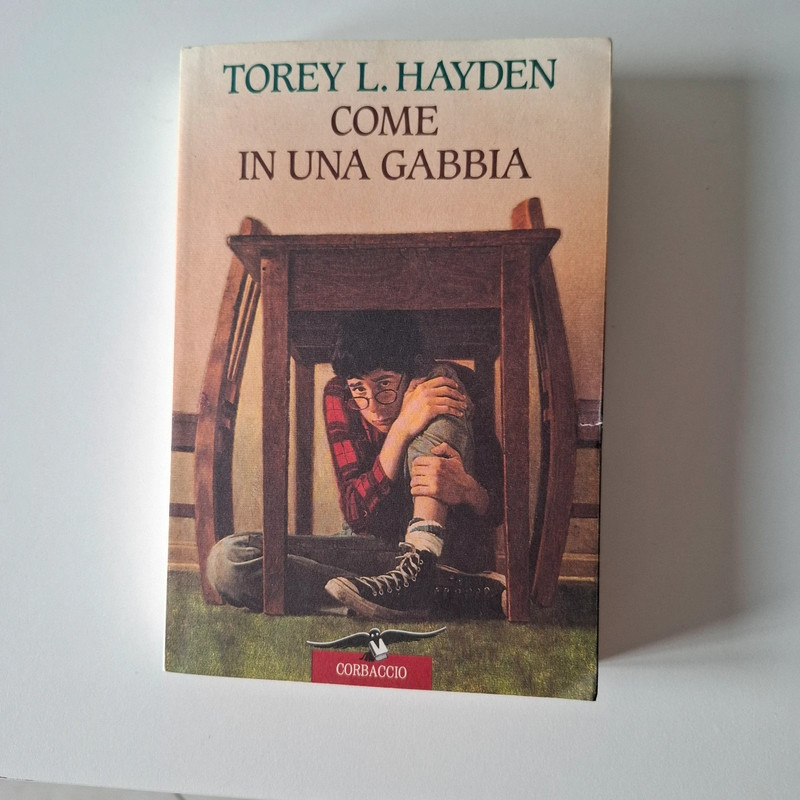 Libro "Come in una gabbia" Autrice "Torey L. Hayden