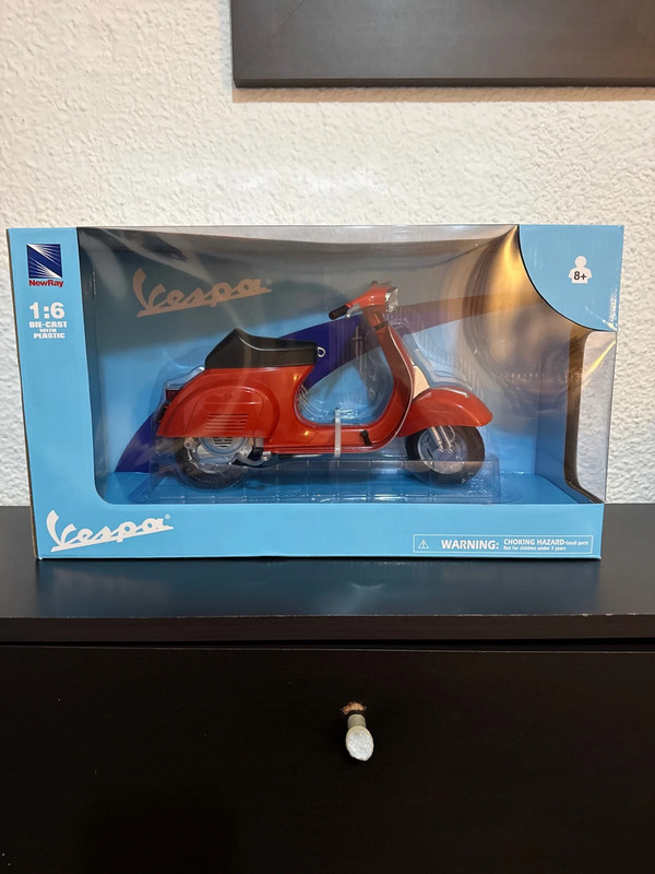 Moto Vespa 50 especial Scala 1:12