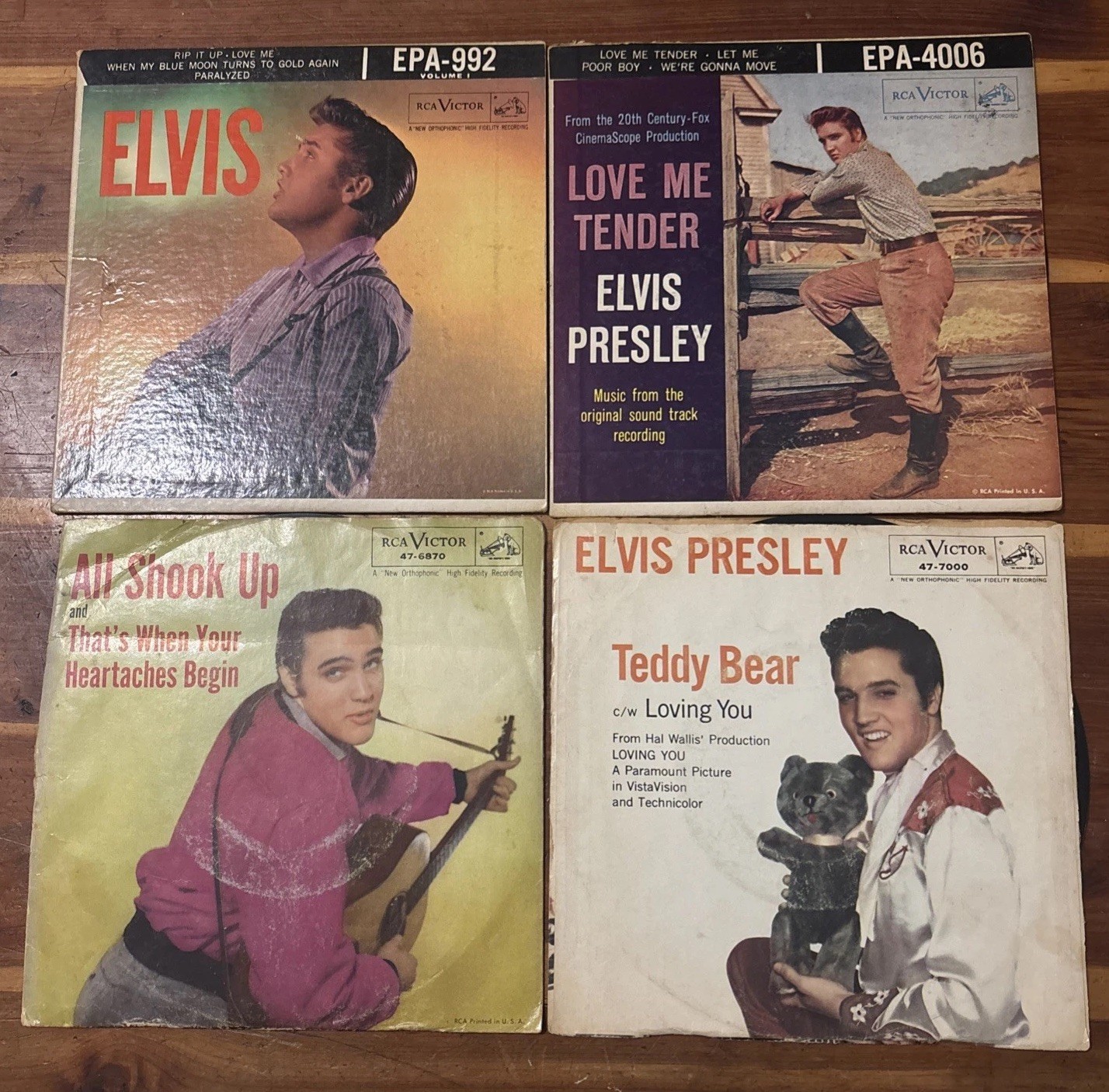 Lot 4 Elvis 45’s With Picture Sleeve, Love me Tender, Teddy Bear, All Shook Up…