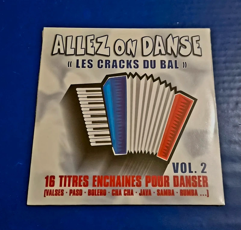 Cd musique 🎶 ( Allez on danse les as du bal ) vol 2 Neuf encor emballé sous blister [ 199 ]