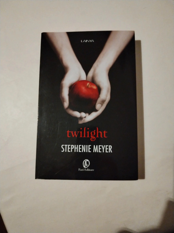Libro Twilight di Stefanie Meyer