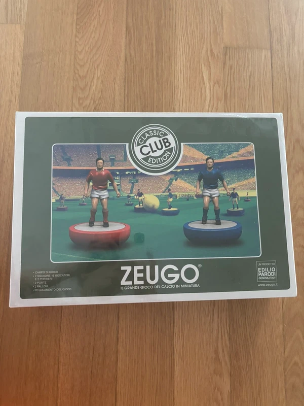 Zeugo gioco di calcio in miniatura ancora sigillato