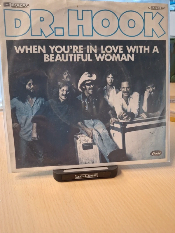 Single dr.Hook