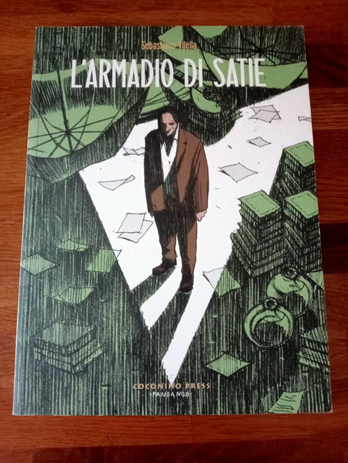 L'armadio di Satie Sebastiano Vilella Coconino Press 2016 A12
