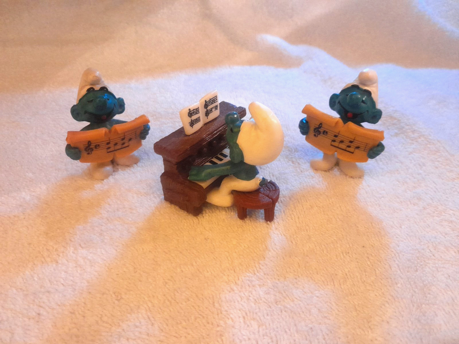 Lotto misto vintage PUFFI 1983 pianoforte panchina 1978 cantanti cantanti canti