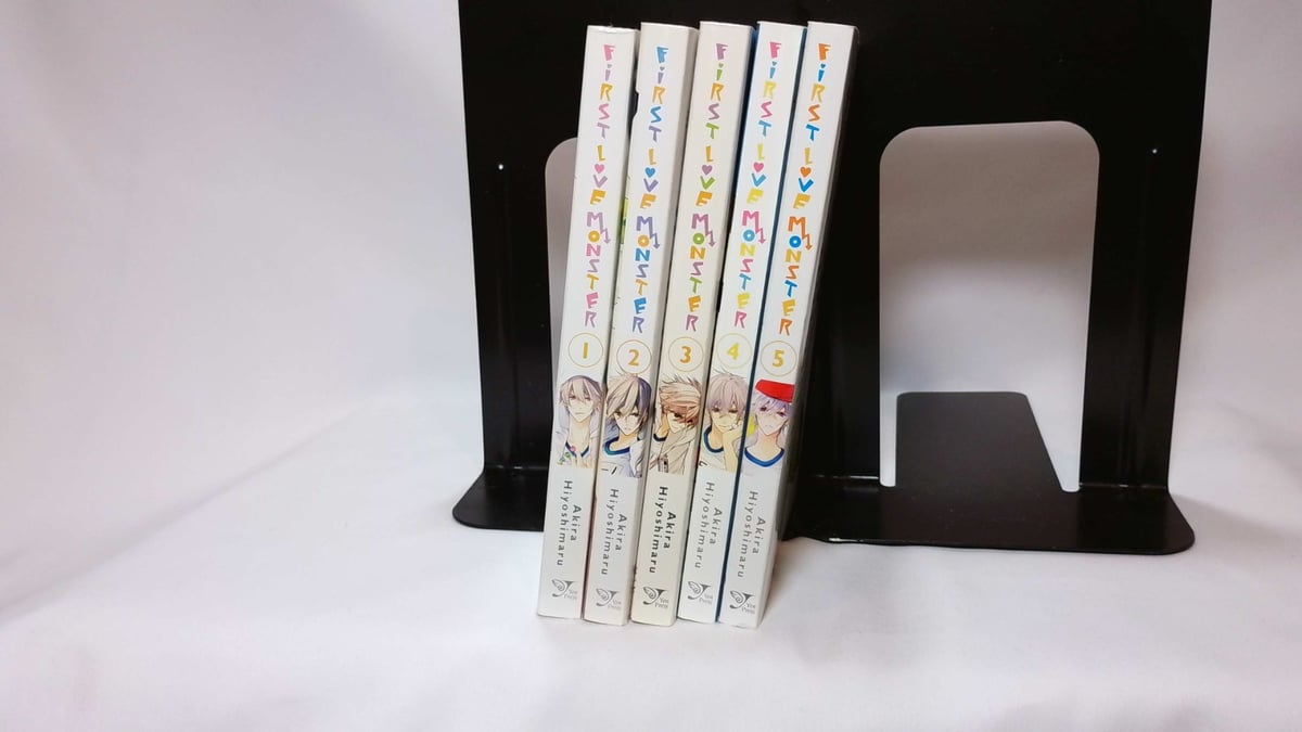 Manga lingua inglese primo mostro amore set 1-5