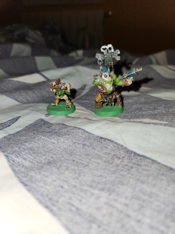 Ork Médiko avec Gretchin peints