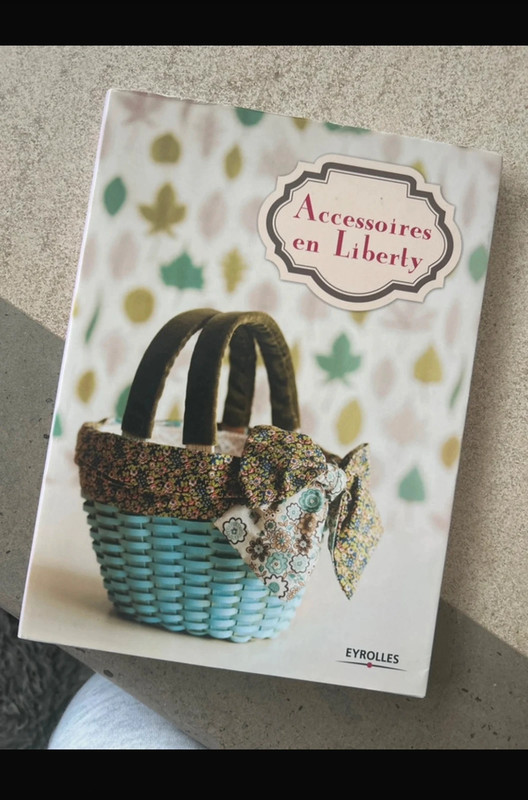 Livre, projet couture, accessoires