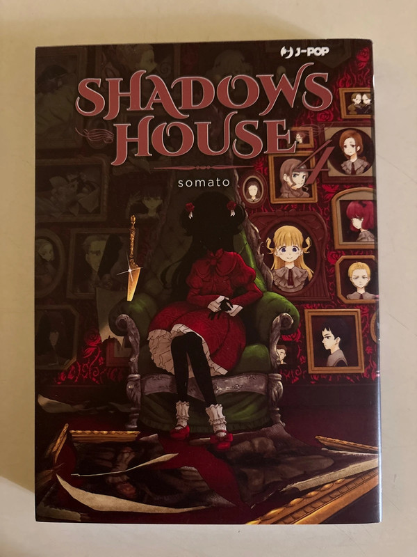 Manga Shadows House vol.4 + cartolina