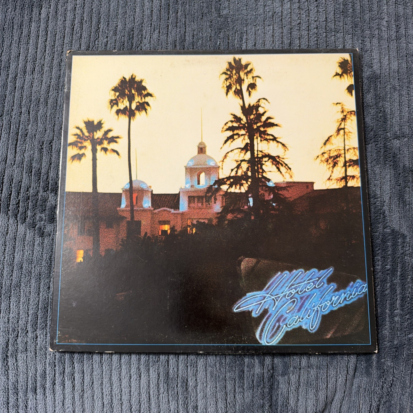 EAGLES Hotel California Vinyl LP 7E-1084 First Press 1976 Gatefold w/ Poster VG+