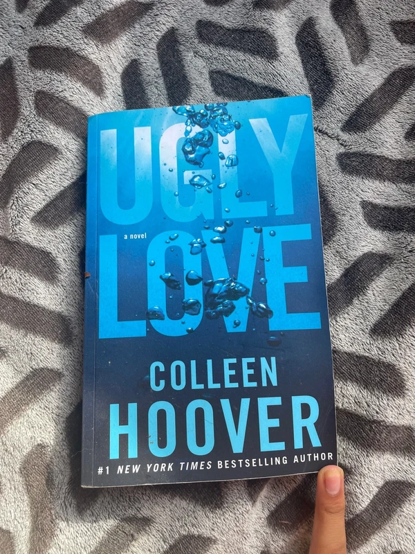 Ugly Love: A Novel - Colleen Hoover