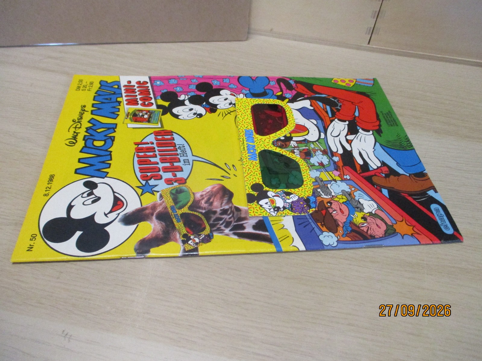 Topolino 50 / 1988 con supplemento occhiali 3D e immagine