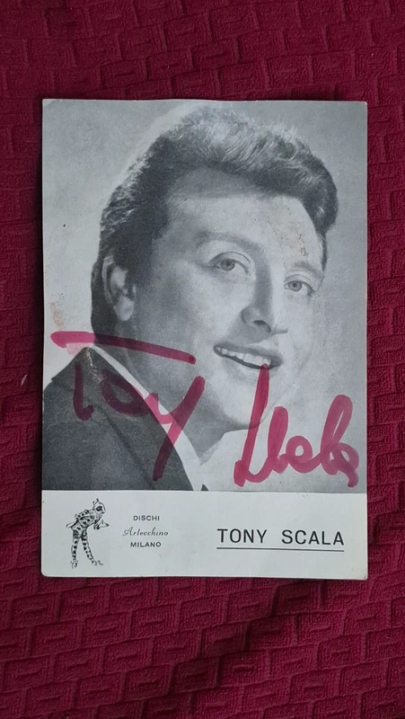 Firma originale di Tony Scala