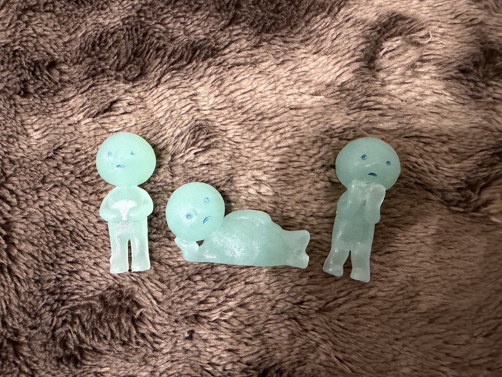 [Reserved] Smiski  Glow in the Dark Figure Set