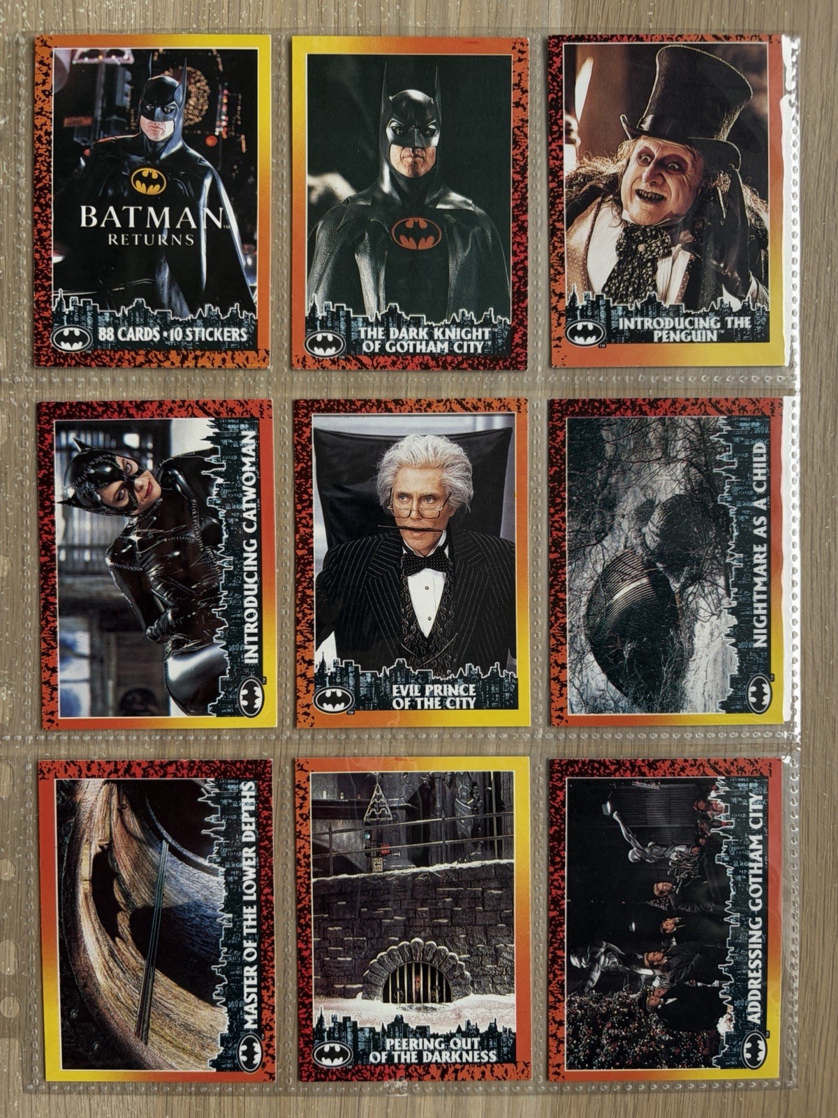 A Complete Set of 88 Topps Trading Cards Batman Returns + 10 Stickers
