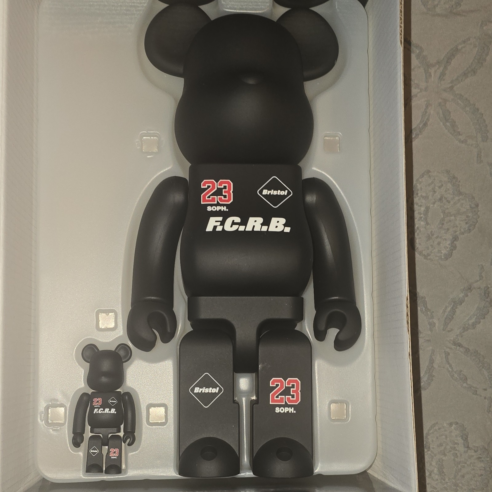 BE@RBRICK 400% & 100% F C R B. SOPH. TOKYO 23 MEDICOM TOY Bearbrick from Japan