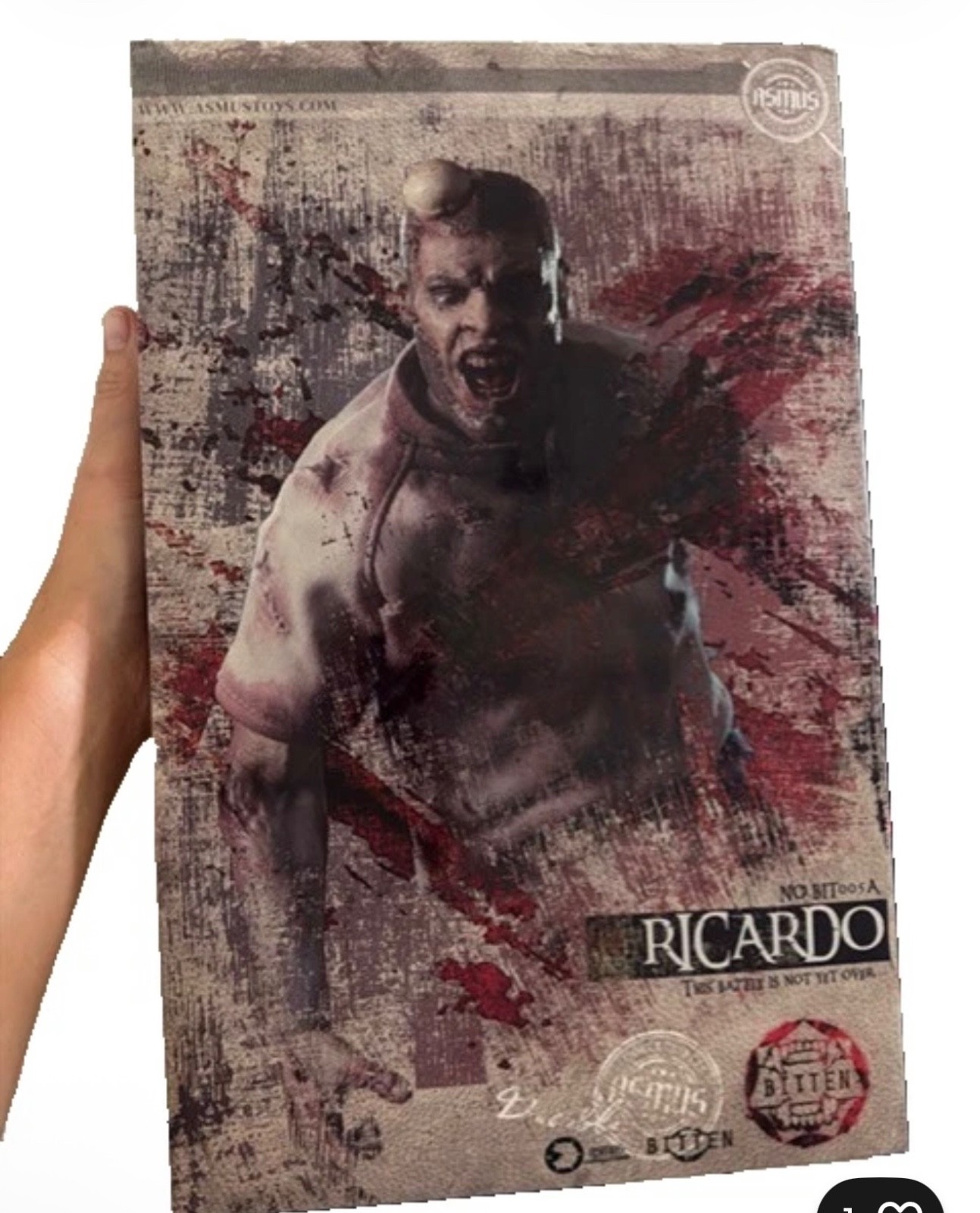 1/6 Asmus Toys - The Bitten Series Modellino Rajesh Zombie Ricardo BIT006A Nuovo con scatola