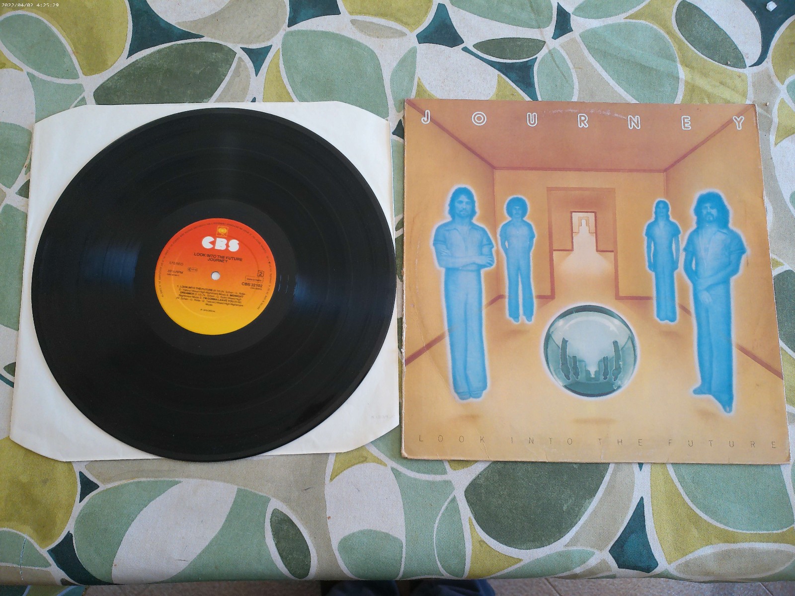 Journey – Look Into The Future EUR NM/VG+