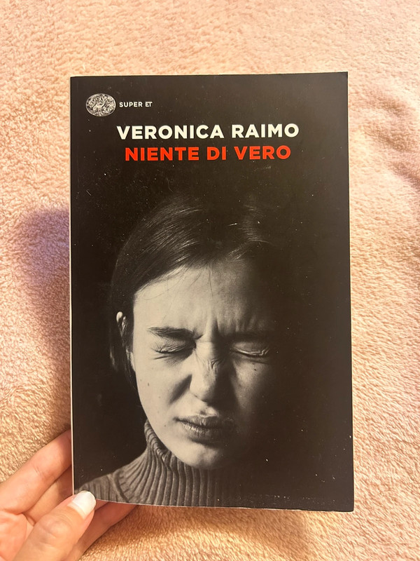 Niente di vero, Veronica Raimo