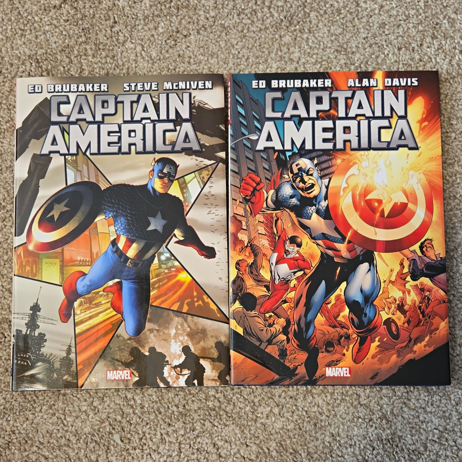 Marvel Captain America 1 e 2 copertina rigida Ed Brubaker Steve McNiven Alan Davis