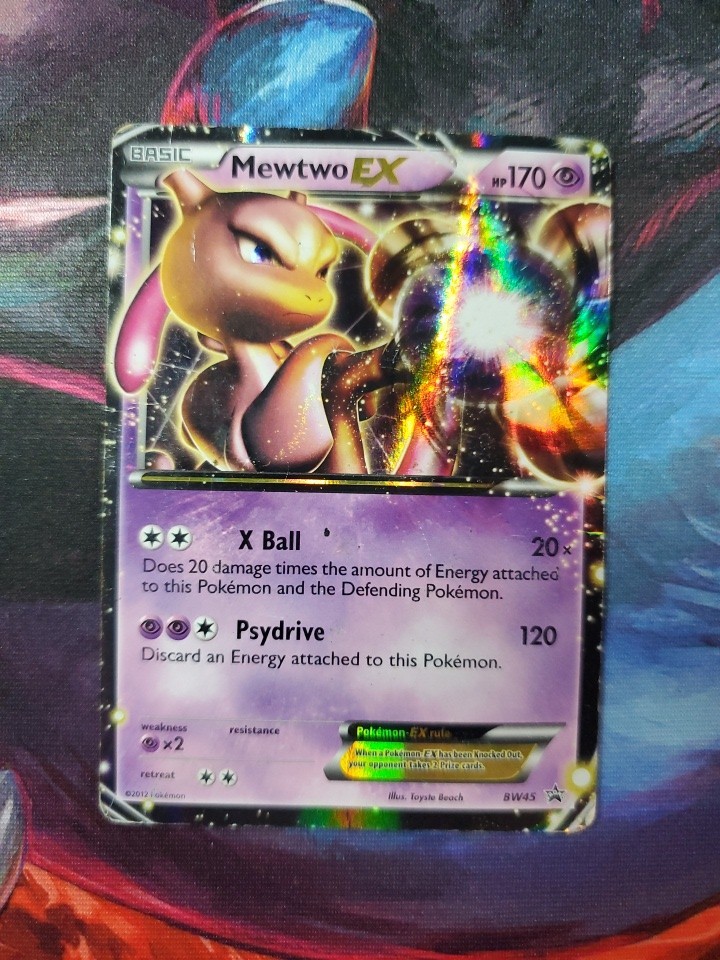 Mewtwo EX BW45 Black & White Holo Damaged 