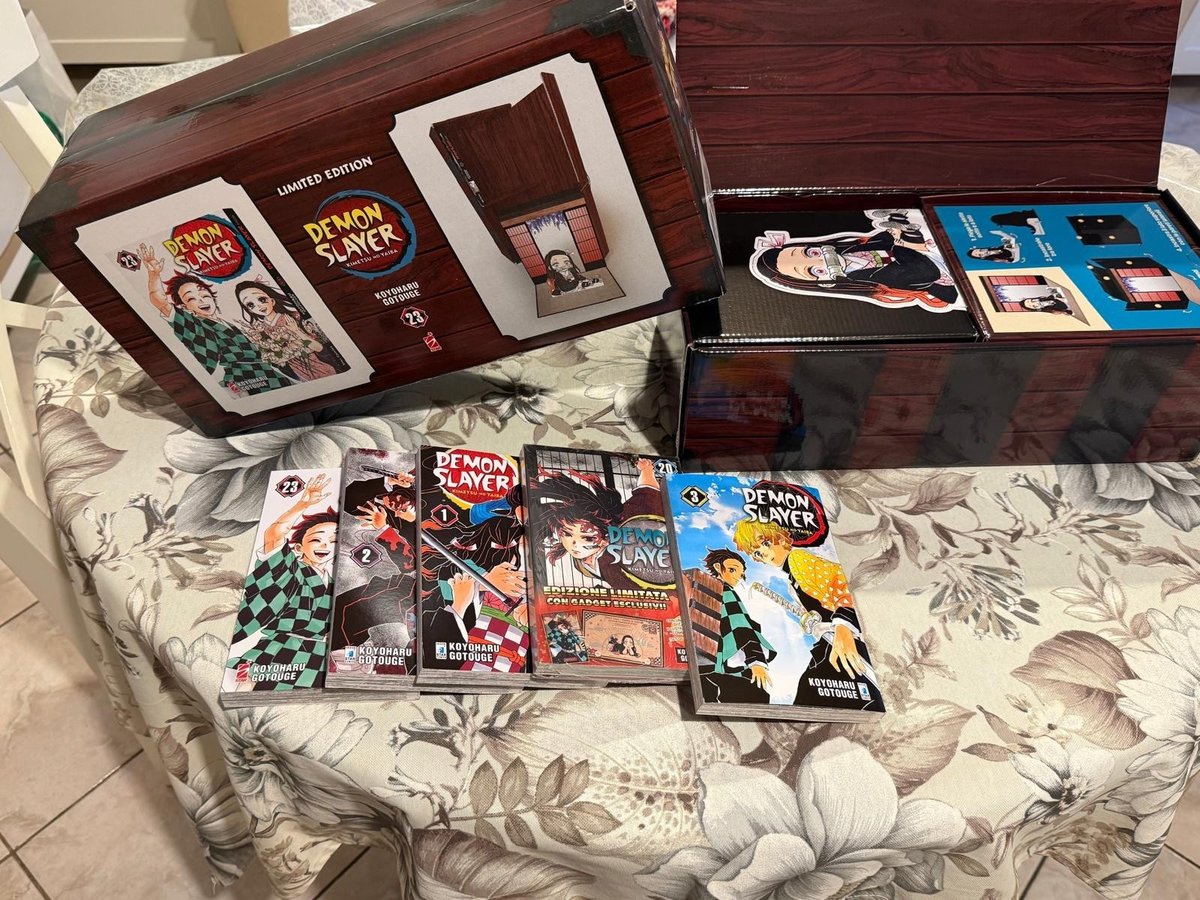 Fumetti Manga Custoditi gelosamente, come nuovi.