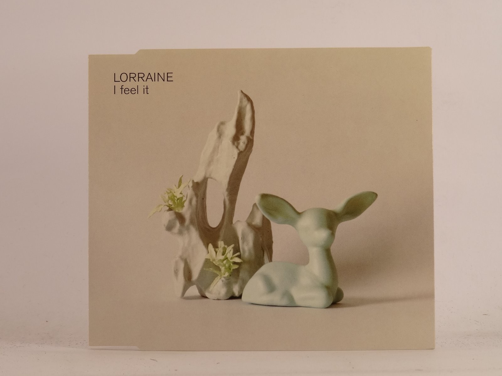 LORRAINE I FEEL IT (B36) 2 Track CD Single including Picture Sleeve COLUMBIA