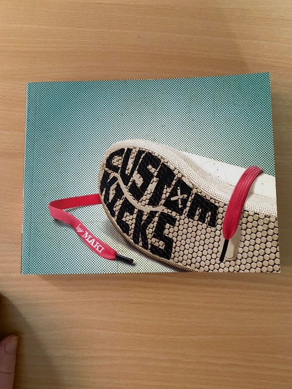 Custom kicks