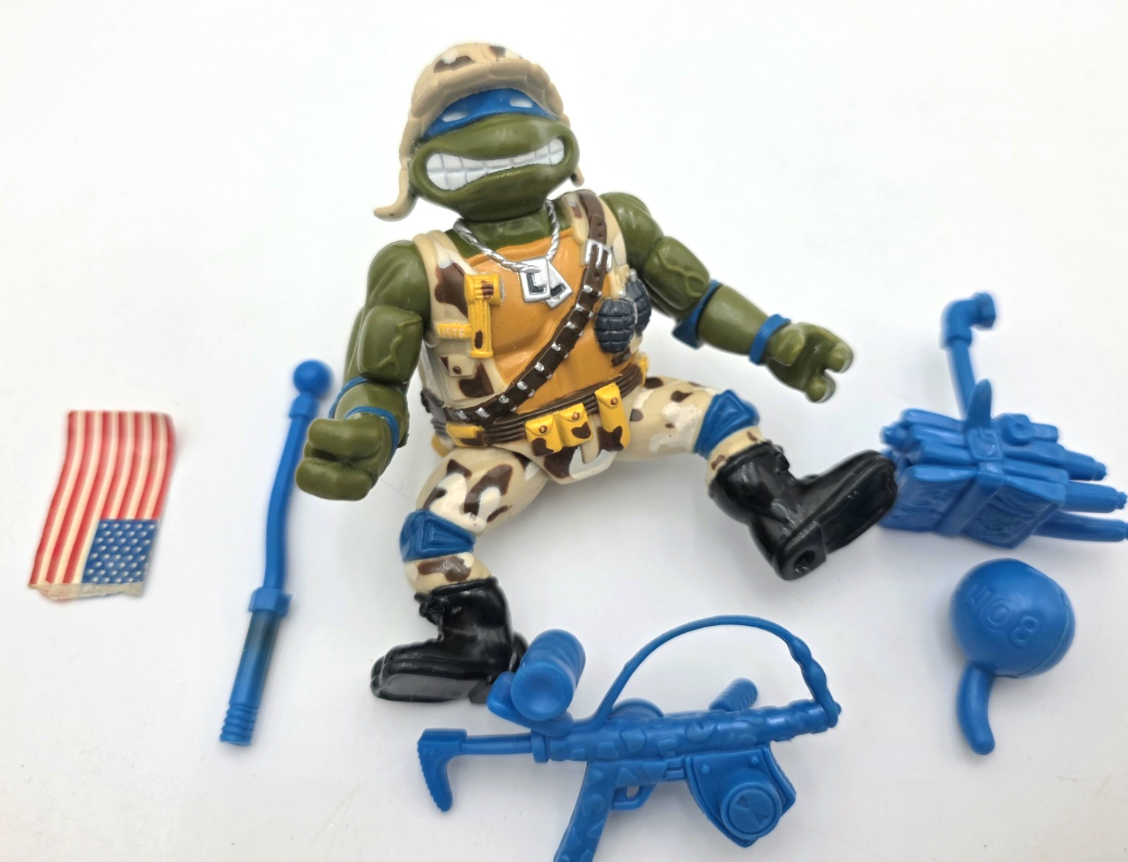 1991 TMNT Lieutenant Leo Action Figure Playmates Mutant Military Accessories VTG