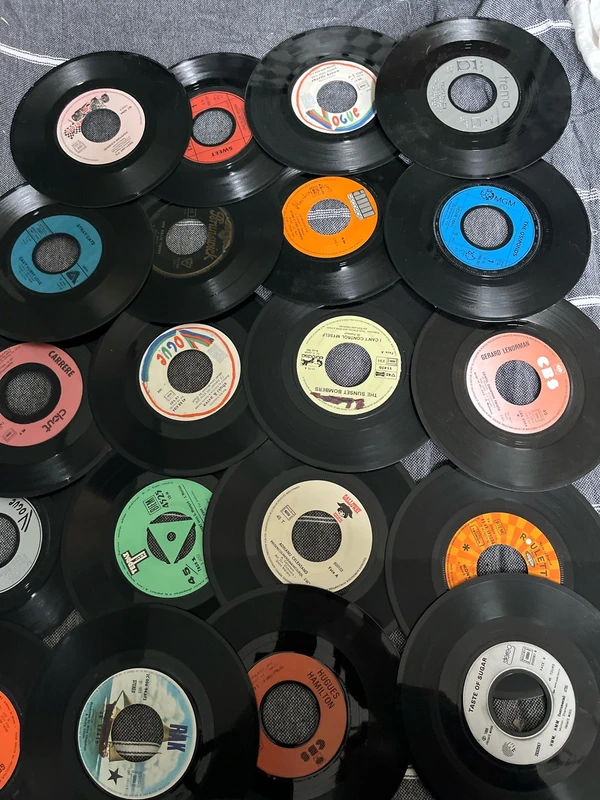 Lot de 20 Disques Vinyles 45t pour déco