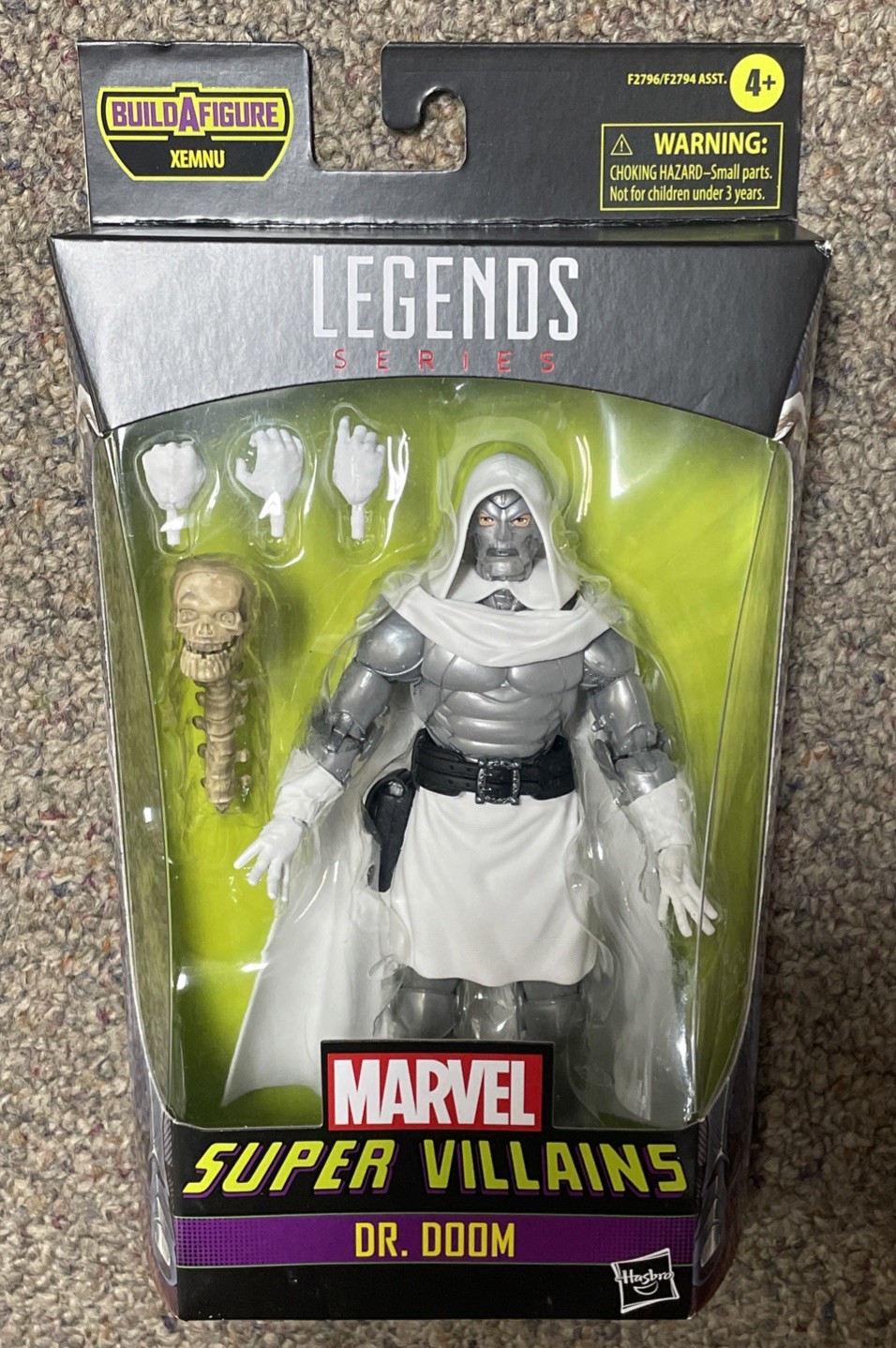 Marvel Legends Dr. Doom Super Villains Xemnu BAF Battleworld Doom tuta bianca dio