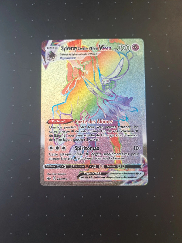 Sylveroy cavalier d'effroi Vmax 204/198 - carte pokemon